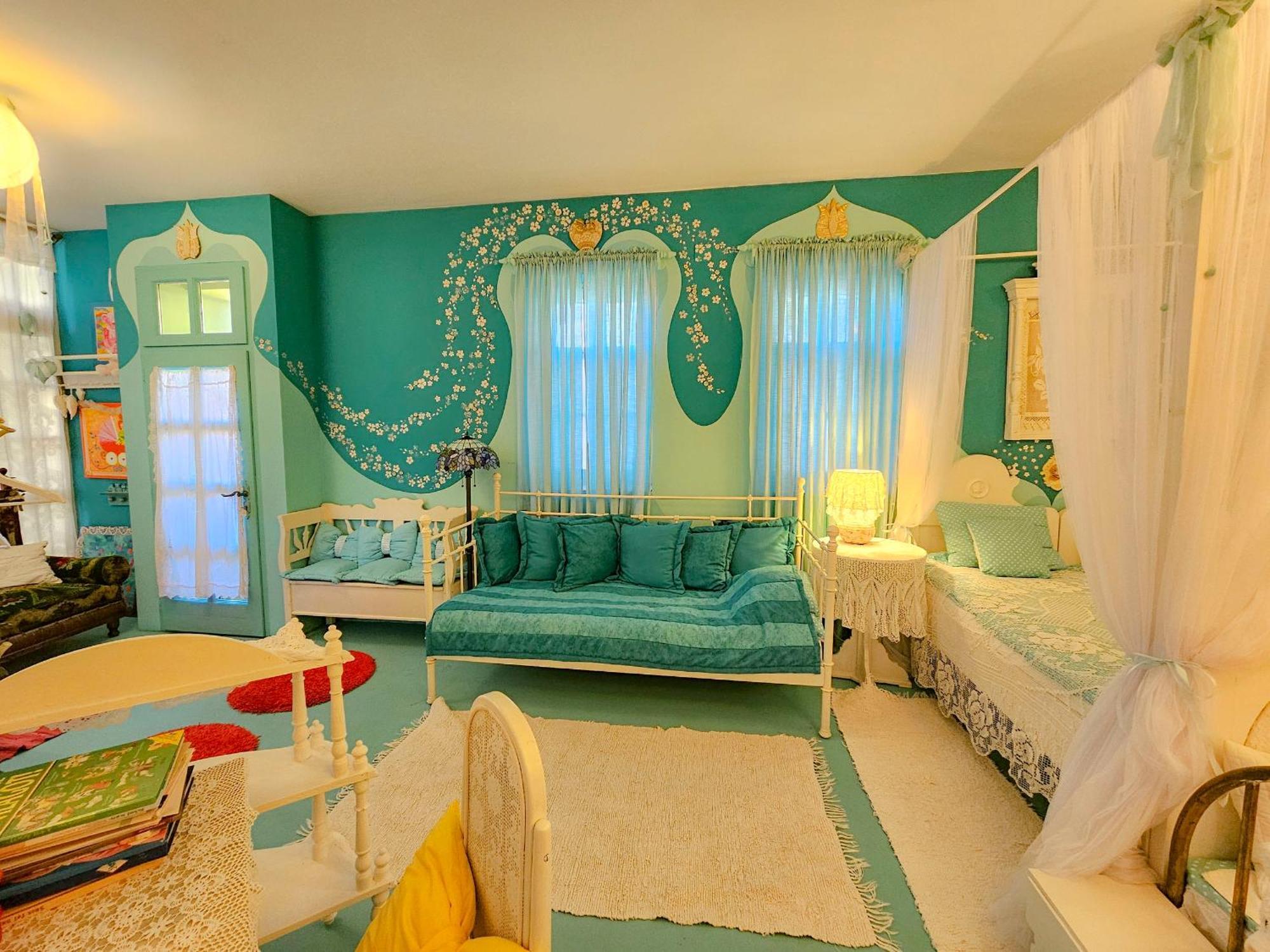 Feher Tulipan Apartman Hotel Debreţin Exterior foto