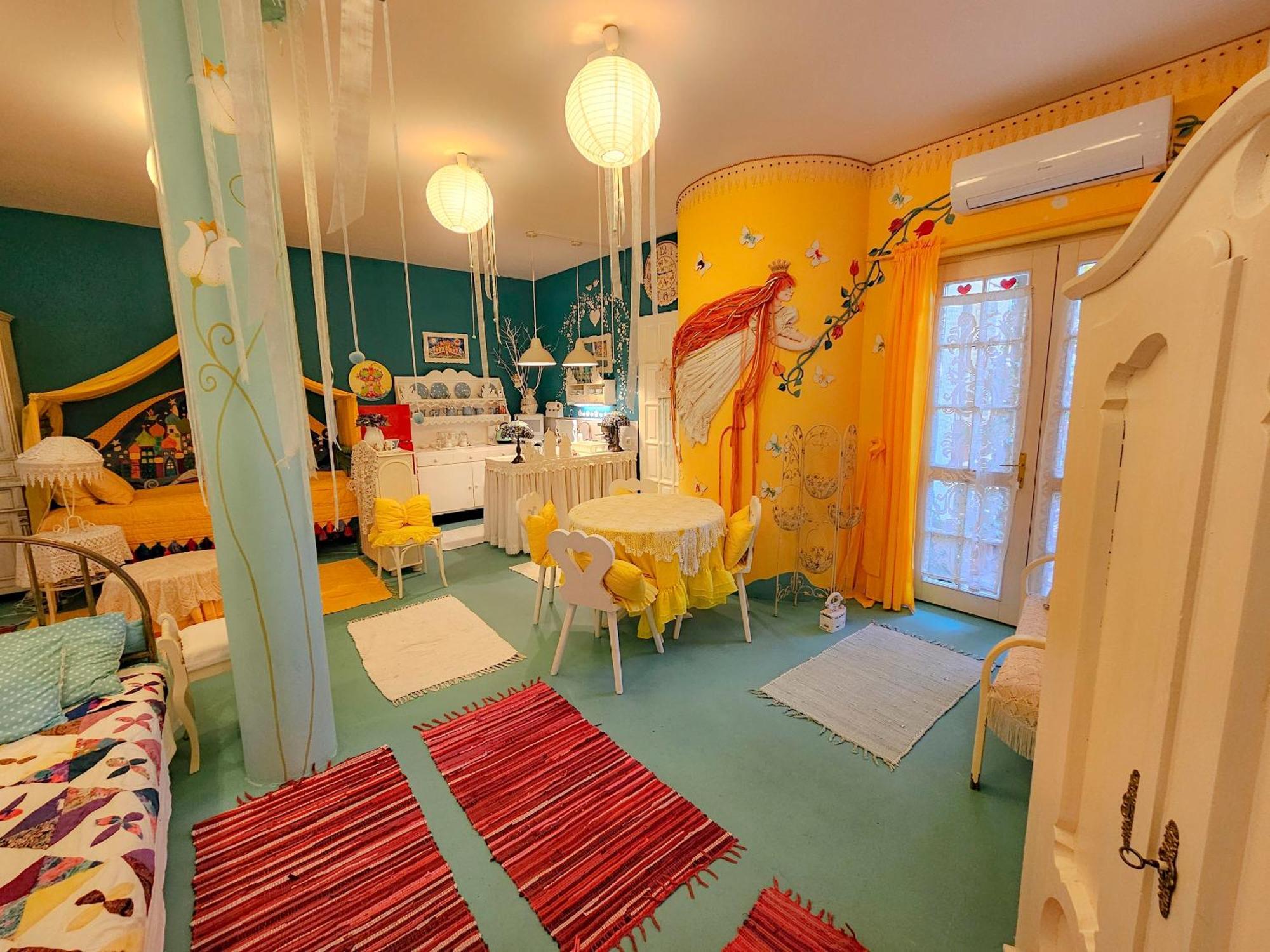Feher Tulipan Apartman Hotel Debreţin Exterior foto